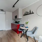 Pereca Centre By Arrenda Apartment