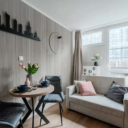 Pereca Centre By Arrenda Apartman *