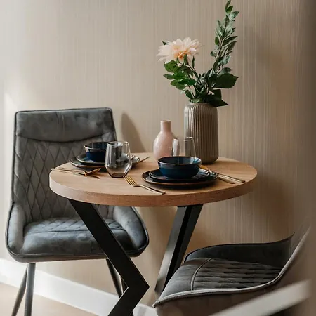 Pereca Centre By Arrenda Apartman