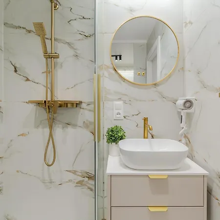 Pereca Centre By Arrenda Apartman *